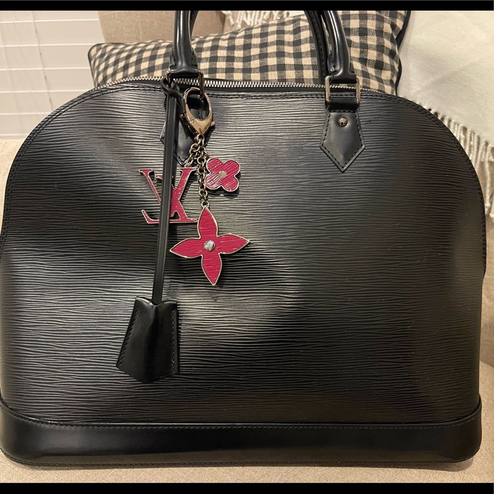 Authentic Preowned Louis Vuitton Bag Charm in great condition